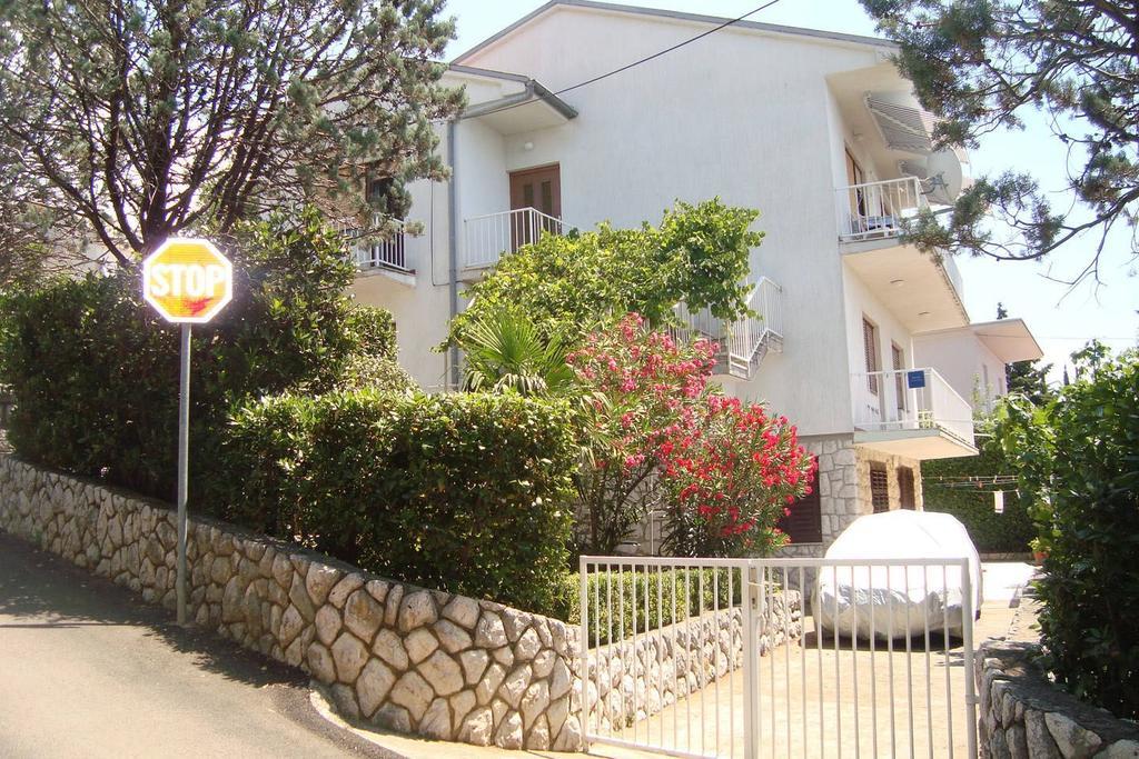 Apartments Simona Crikvenica Εξωτερικό φωτογραφία